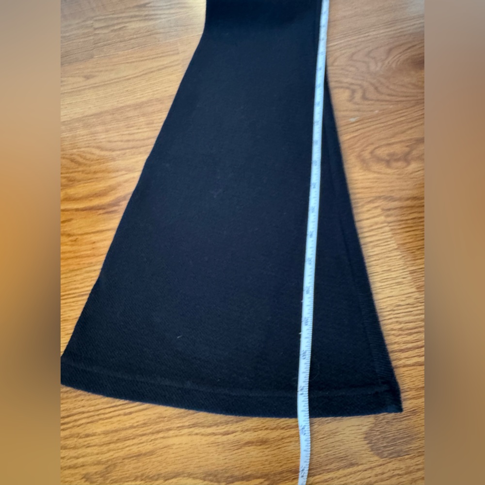 Offline by Aerie Small Black Flared Leggings - Picture 6 of 8